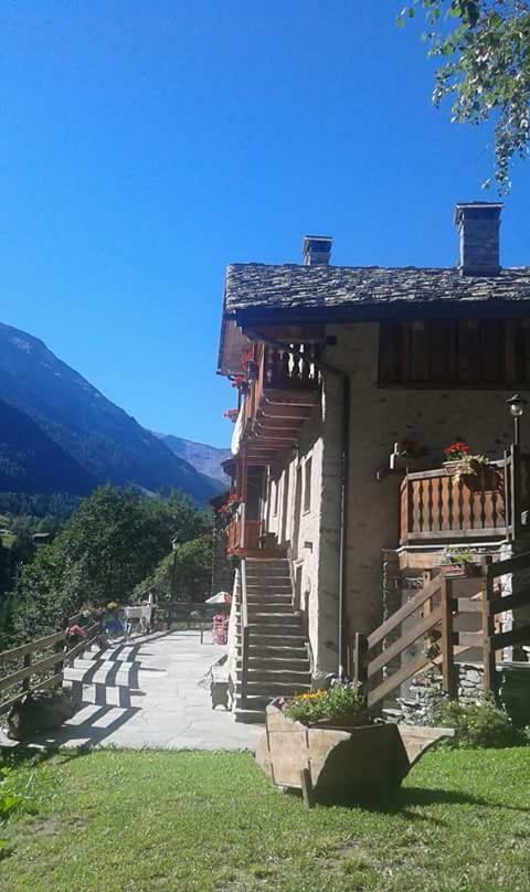 Vers Le Bois Hotel Valsavarenche Exterior photo